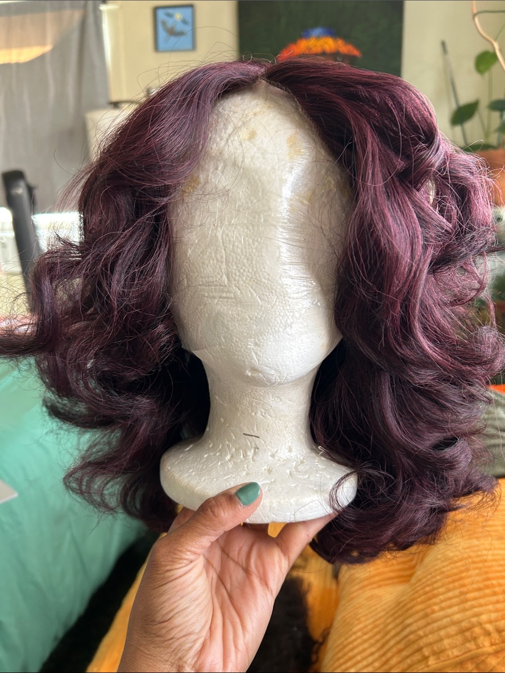 Burgundy Short Wavy Women's Hair Wig - Unbranded
